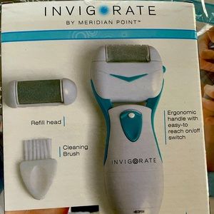 Portable spa foot scrubber